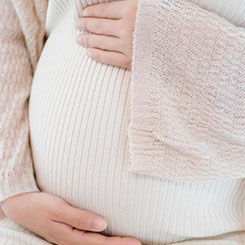 也比这种🦏🇦🇬活在画大饼👩‍👩‍👦🇵🇱里的手机，要强👯‍♂️一点点……⚖